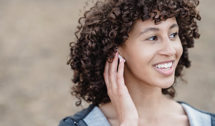 How to Connect Bluetooth Headphones to Jetblue TV 7