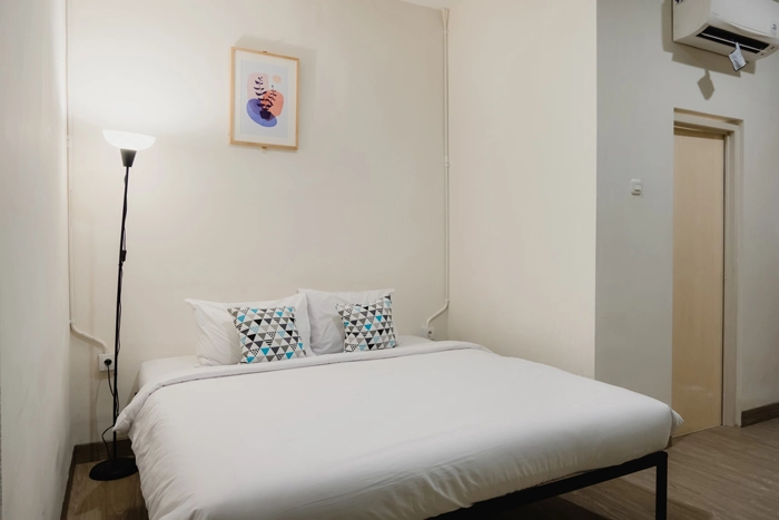 Staycation affordable di Jakarta Barat Social Hub