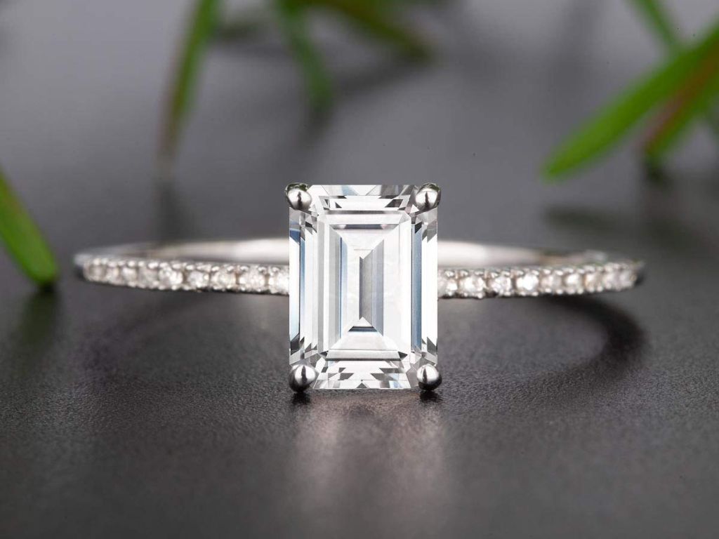 Sức hút đặc biệt của nhẫn kim cương Emerald