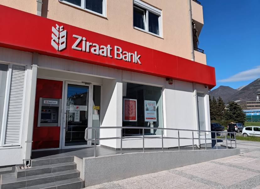 Как открыть счет в банке в Черногории
