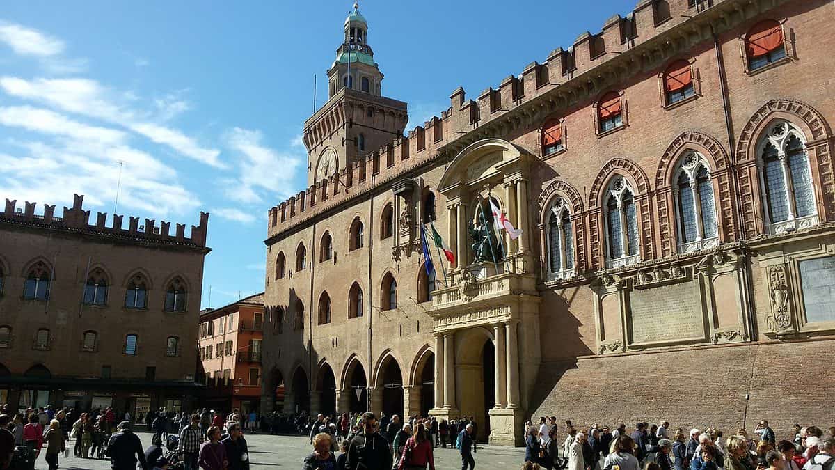 large square, city hall, bologna