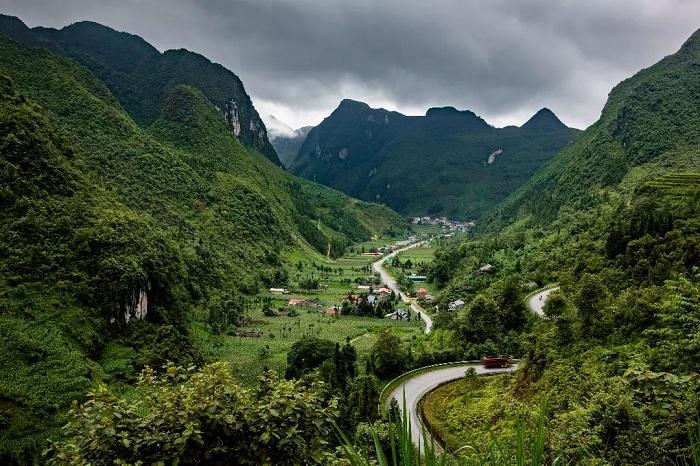 Đi hết một vòng các cao nguyên ở Tây Bắc để thấy non nước Việt Nam đẹp vô  cùng - ALONGWALKER