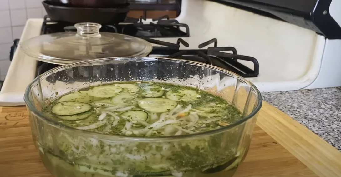 Recipe: The Delicious Grenadain Chicken Feet Souse
