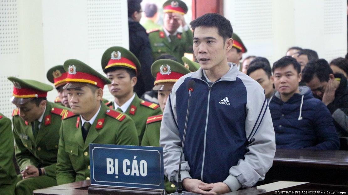 Vietnamese environmental activist Hoang Duc Binh in court