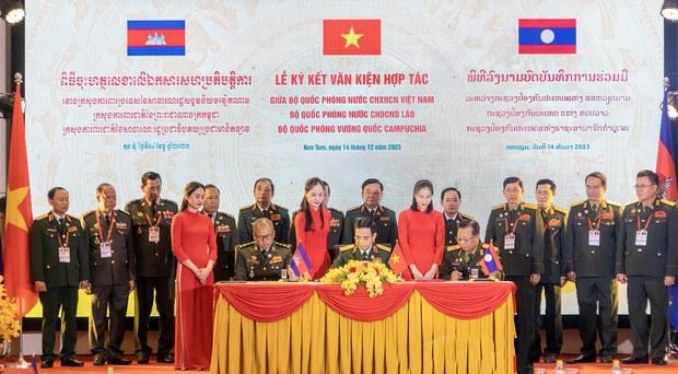 Giao lưu hữu nghị Quốc phòng biên giới Việt-Lào- Campuchia lần thứ nhất diễn ra ở Kontum