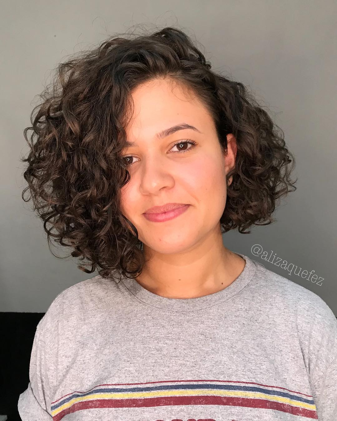 Symmetrical Side-Parted Curly Bob