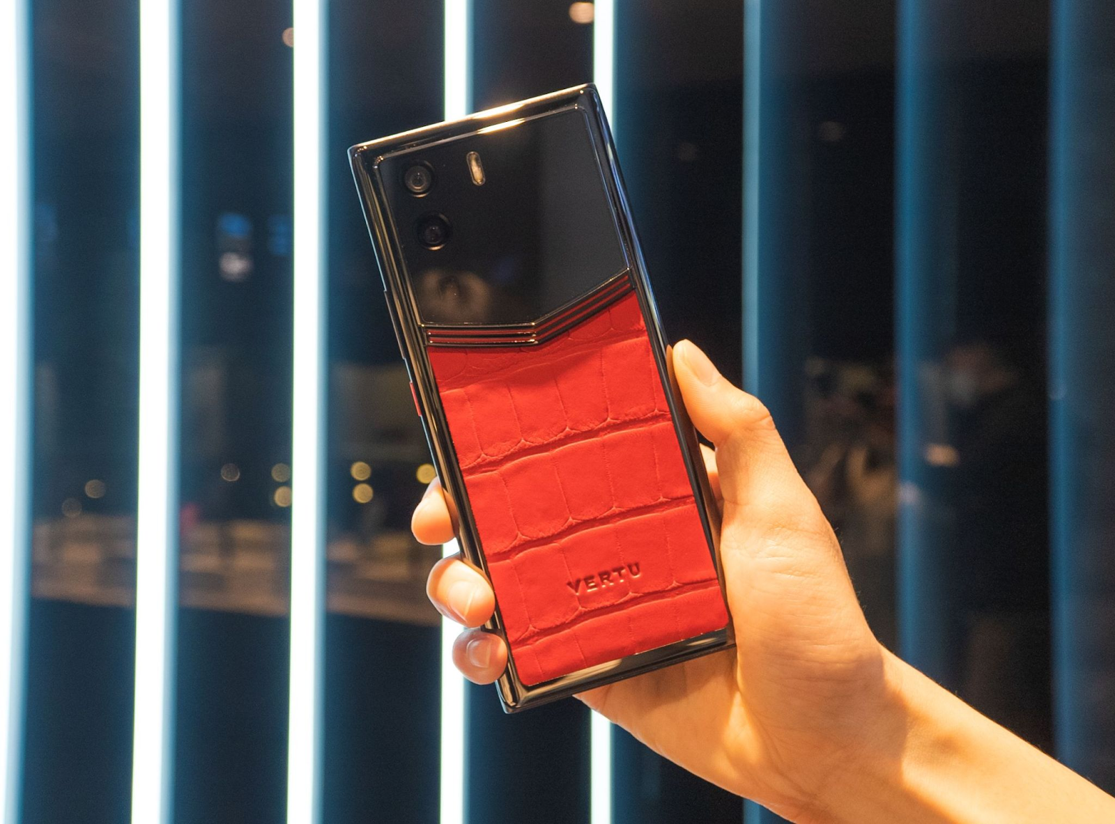 META VERTU - LỰA CHỌN HOÀN HẢO CHO NĂM 2024 | Hoàng Luxury