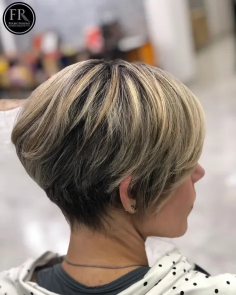 Dark Blonde Pixie Bob for Thick Hair Pixie Haircuts For Thick hair