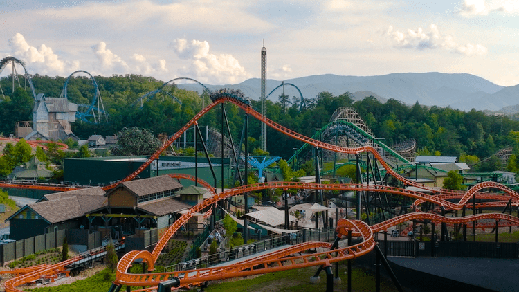 Dollywood, family reunion location, Tennessee 