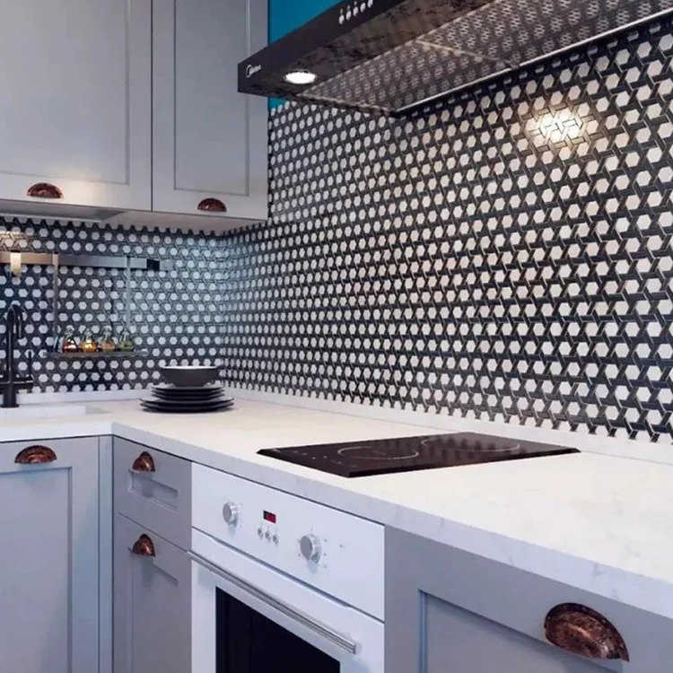  Using Dark Backsplash Tiles in a Light Kitchen