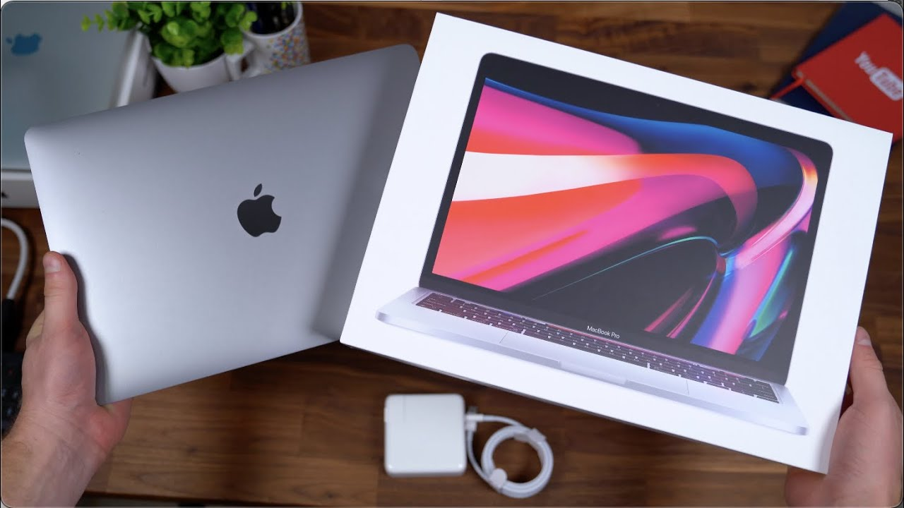 Macbook Pro 2020 M1, Macbook 10 jutaan (Photo: YouTube Tim Schofield)