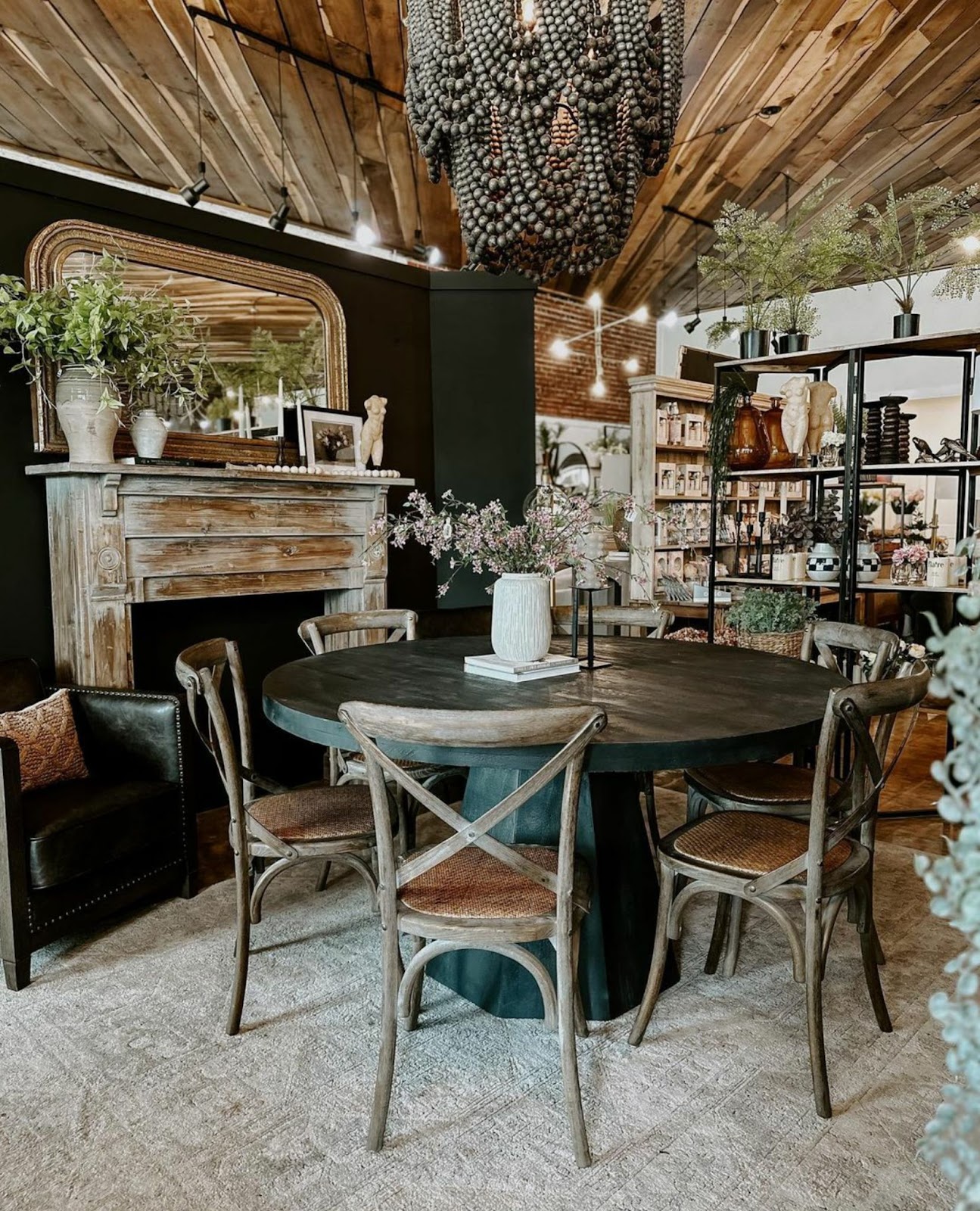 Gorgeous Black Round Dining Table