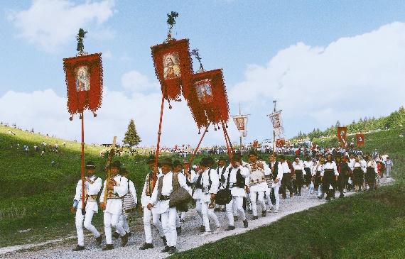 Visszatekintő – Erdélyalbum – a Gyimes-völgyi "Patakország" (1.) - Erdély
