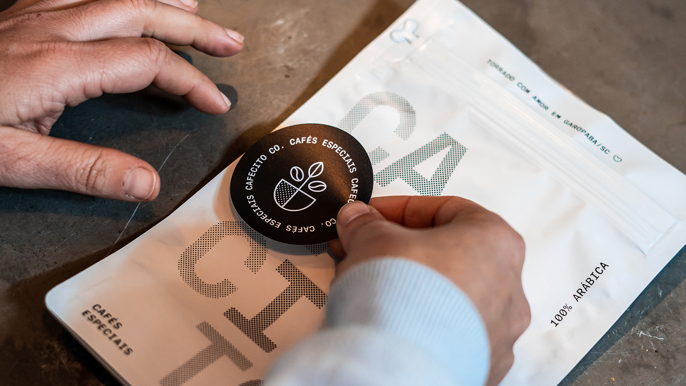 Artifact from the Cafecito Co.: Mastering Branding and Packaging Design article on Abduzeedo