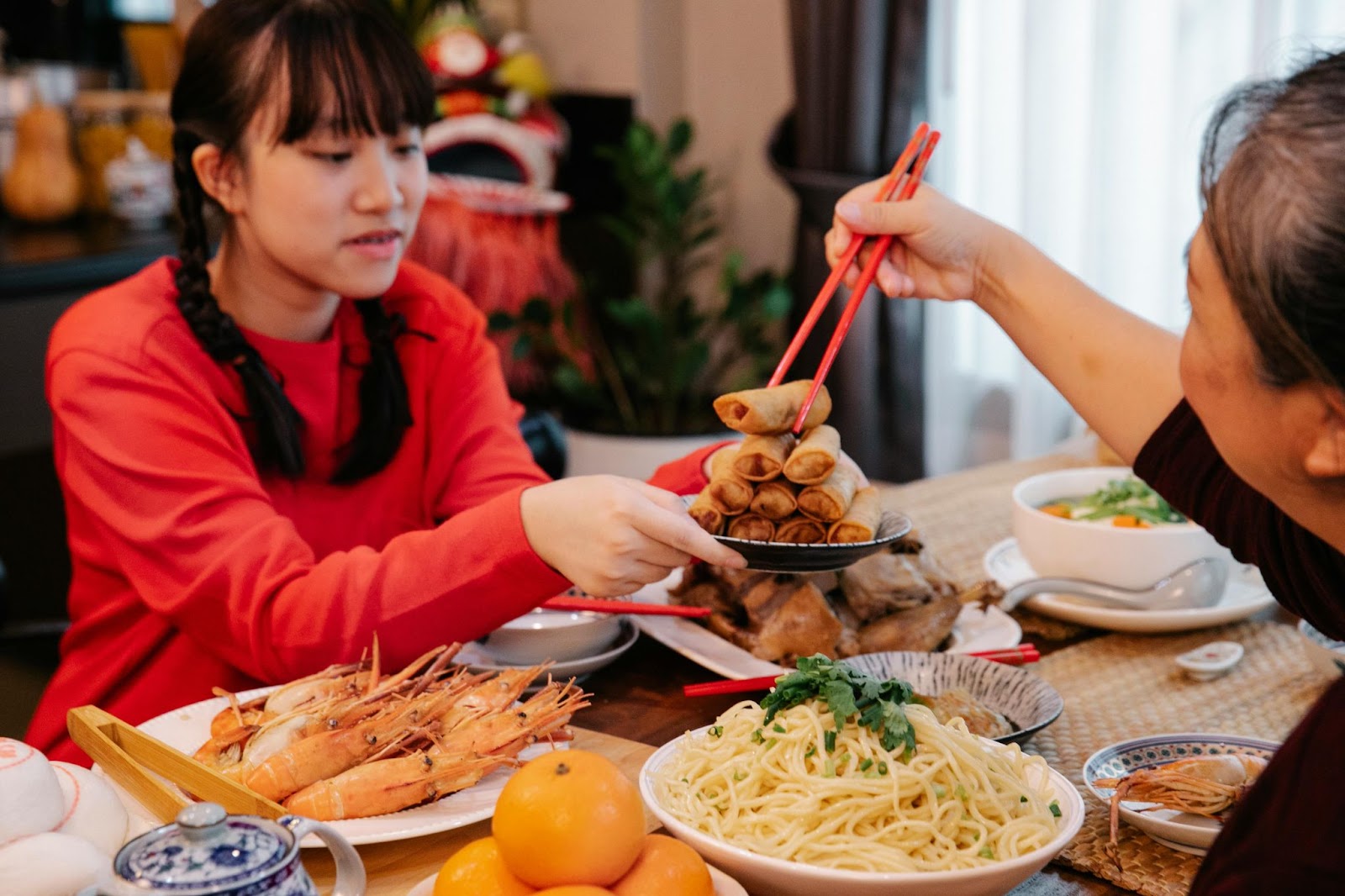 15 Makanan Khas Imlek yang Wajib Ada Saat Perayaan!