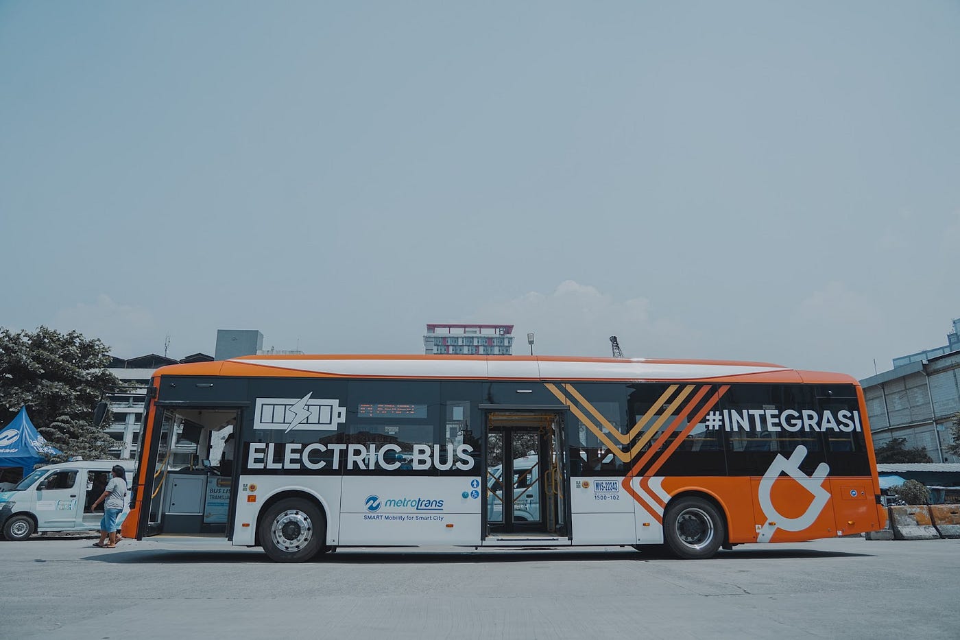 Electric bus from PT Transportasi Jakarta. Source: Jakarta Smart City
