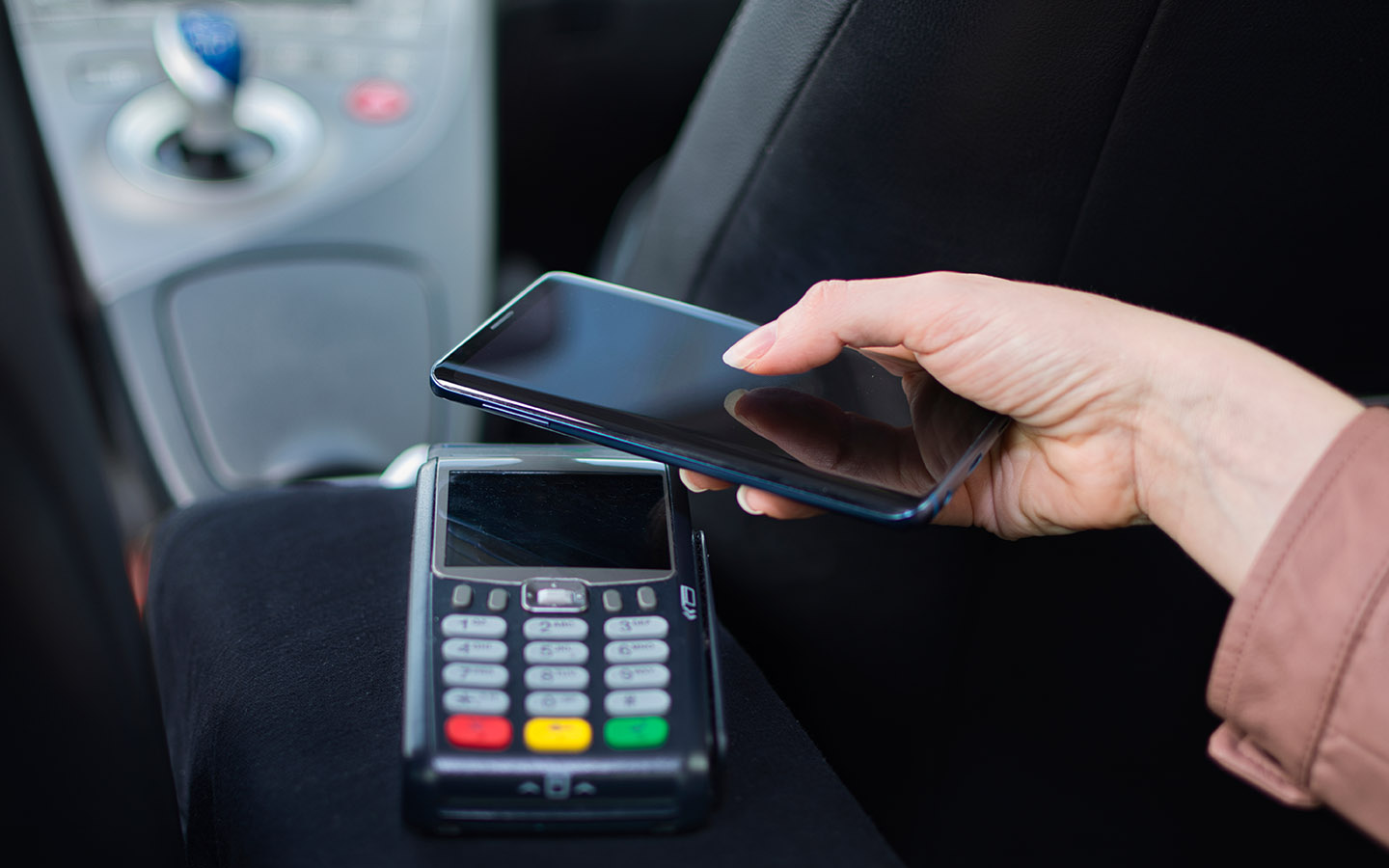 ITC electronic payments for Taxis in Abu Dhabi via the Alipay+ App is a smart payment method