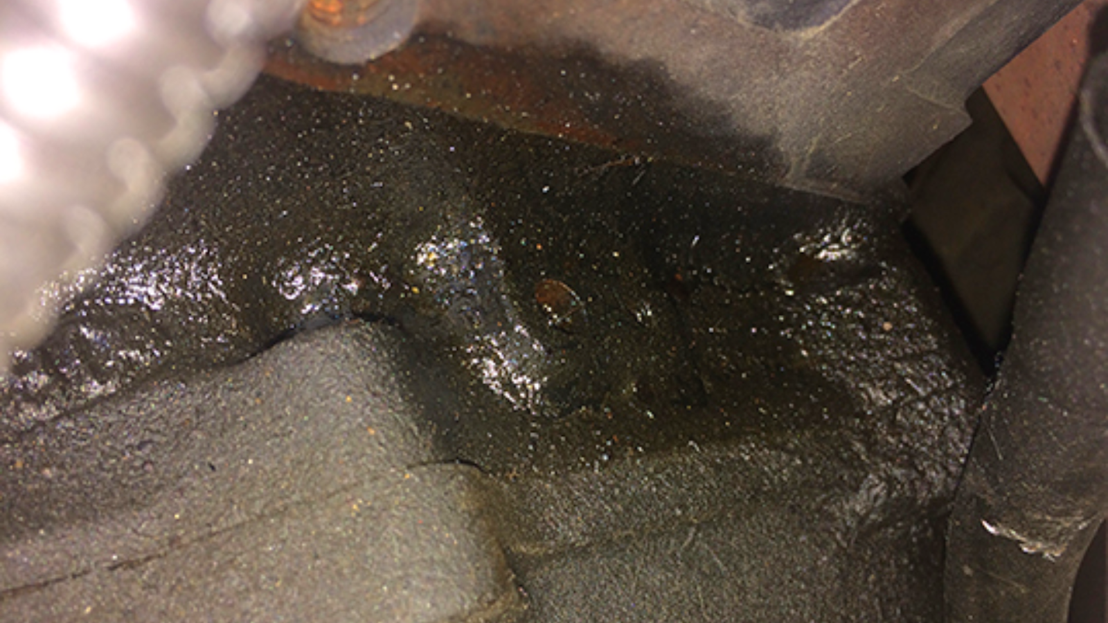 Coolant Leaks (White Smoke)