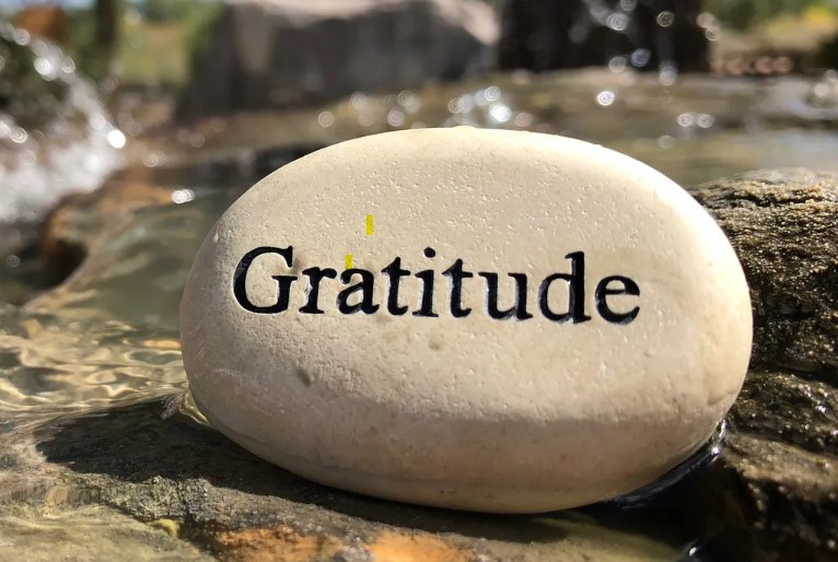 How to Make Gratitude Stones