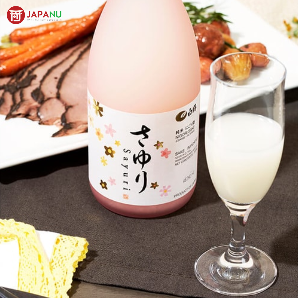 Tại sao nên mua rượu sake Junmai Nigori Sayuri?