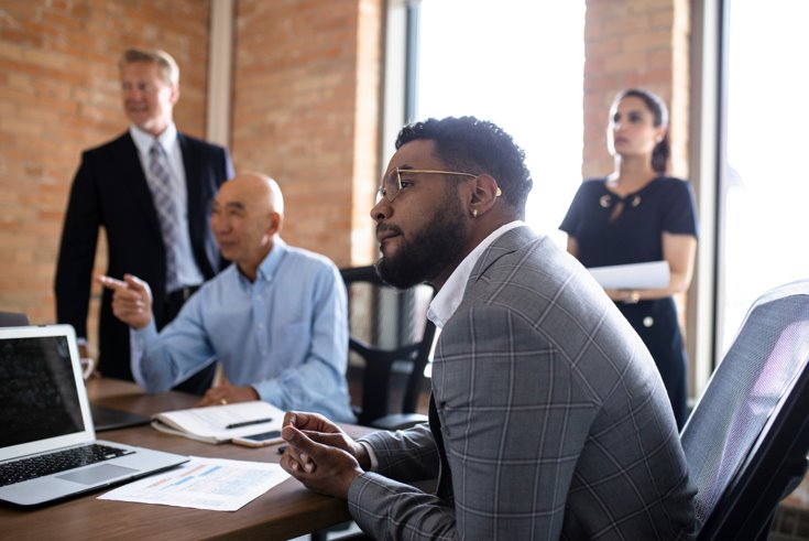 Pessoas em uma reunião de trabalho