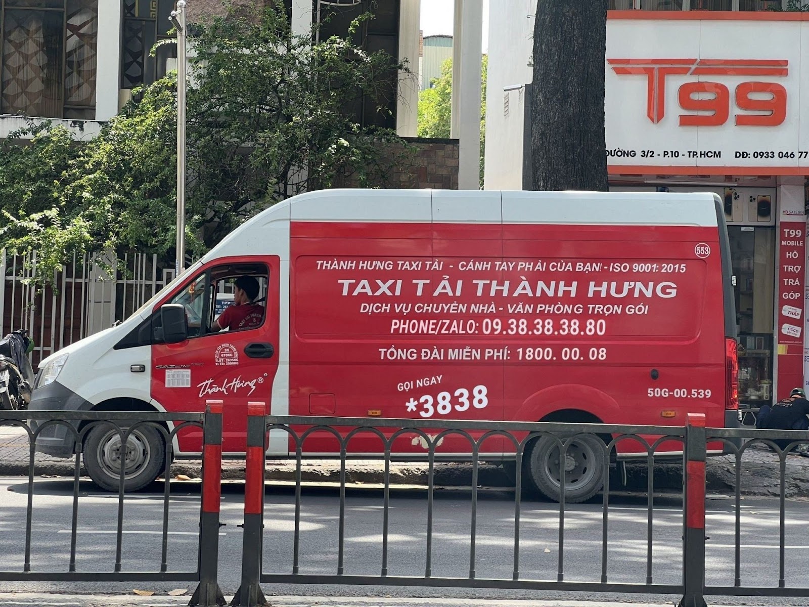Chuyển nhà, chuyển văn phòng, vận chuyển hàng nhanh chóng, tiện lợi, giá rẻ với số điện thoại Taxi tải Thành Hưng *3838