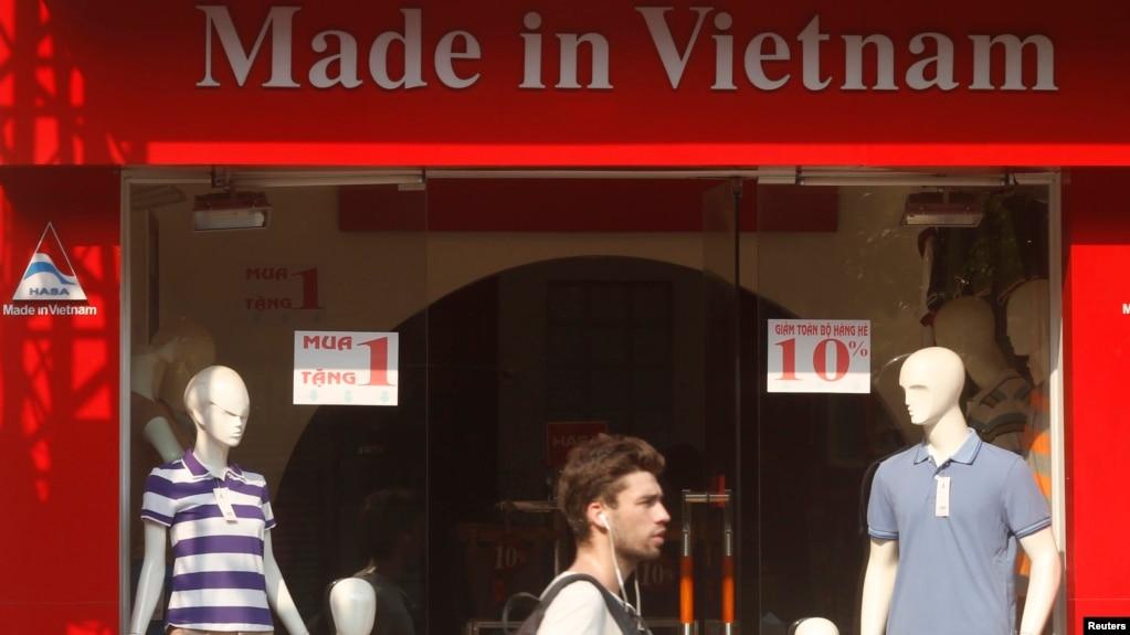 Việt Nam đang nổi lên là nơi để các hãng nước ngoài đa dạng hóa chuỗi cung, giảm lệ thuộc vào Trung Quốc.
