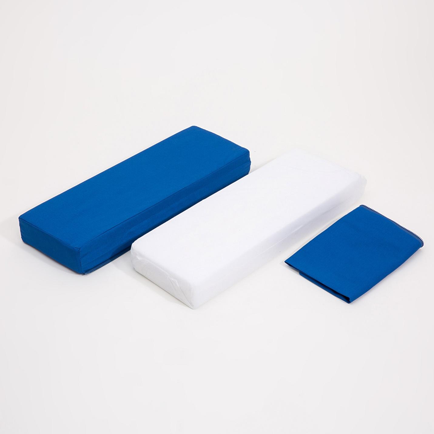 A blue and white rectangular objects

Description automatically generated