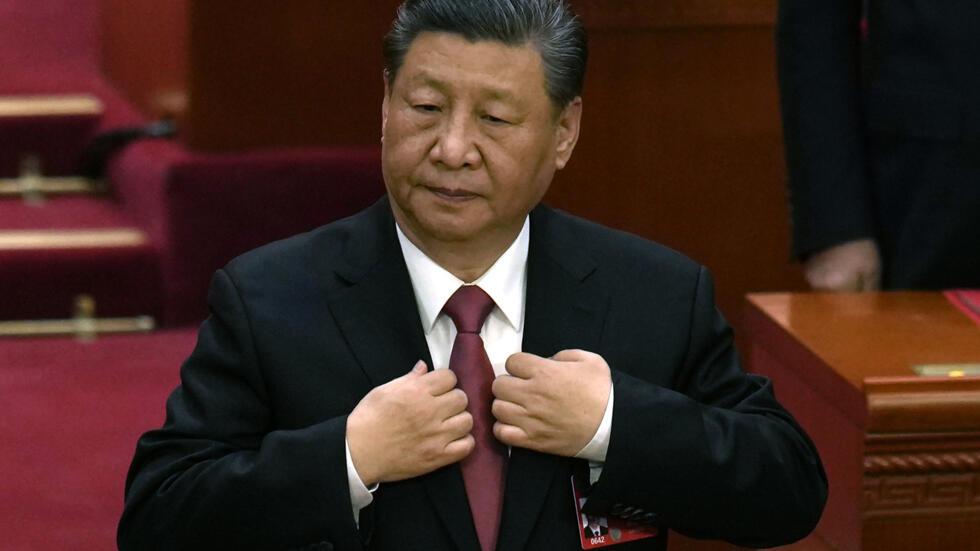 中国领导人习近平2024年3月11日在北京人民大会堂举行的全国人民代表大会闭幕会上。