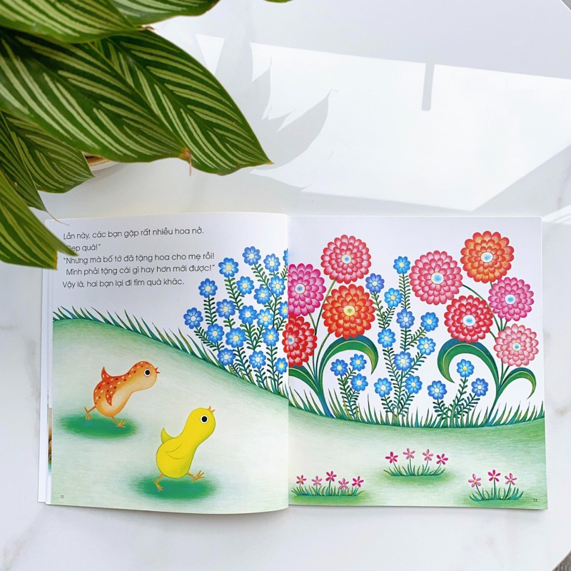 Bộ sách cho trẻ 2 tuổi - “Bạn chim cút tìm quà tặng mẹ”