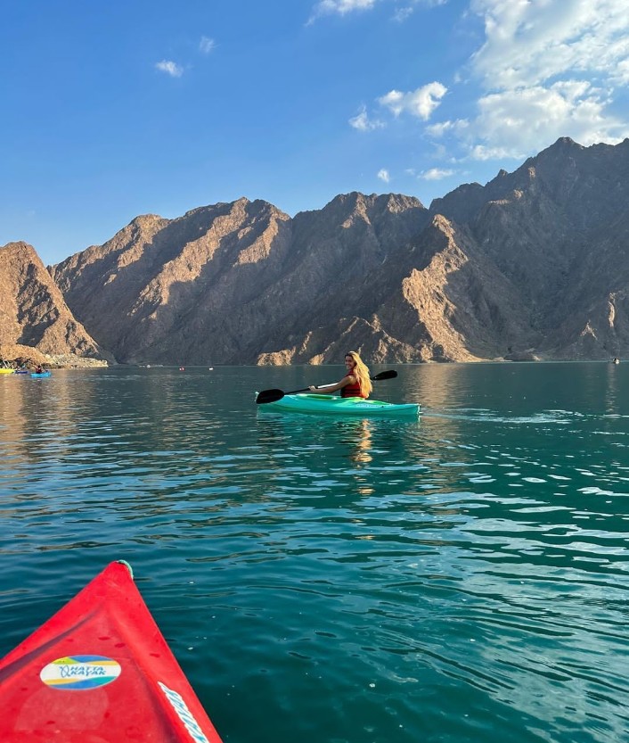 Hatta Kayaking - Road Trip destinations of UAE