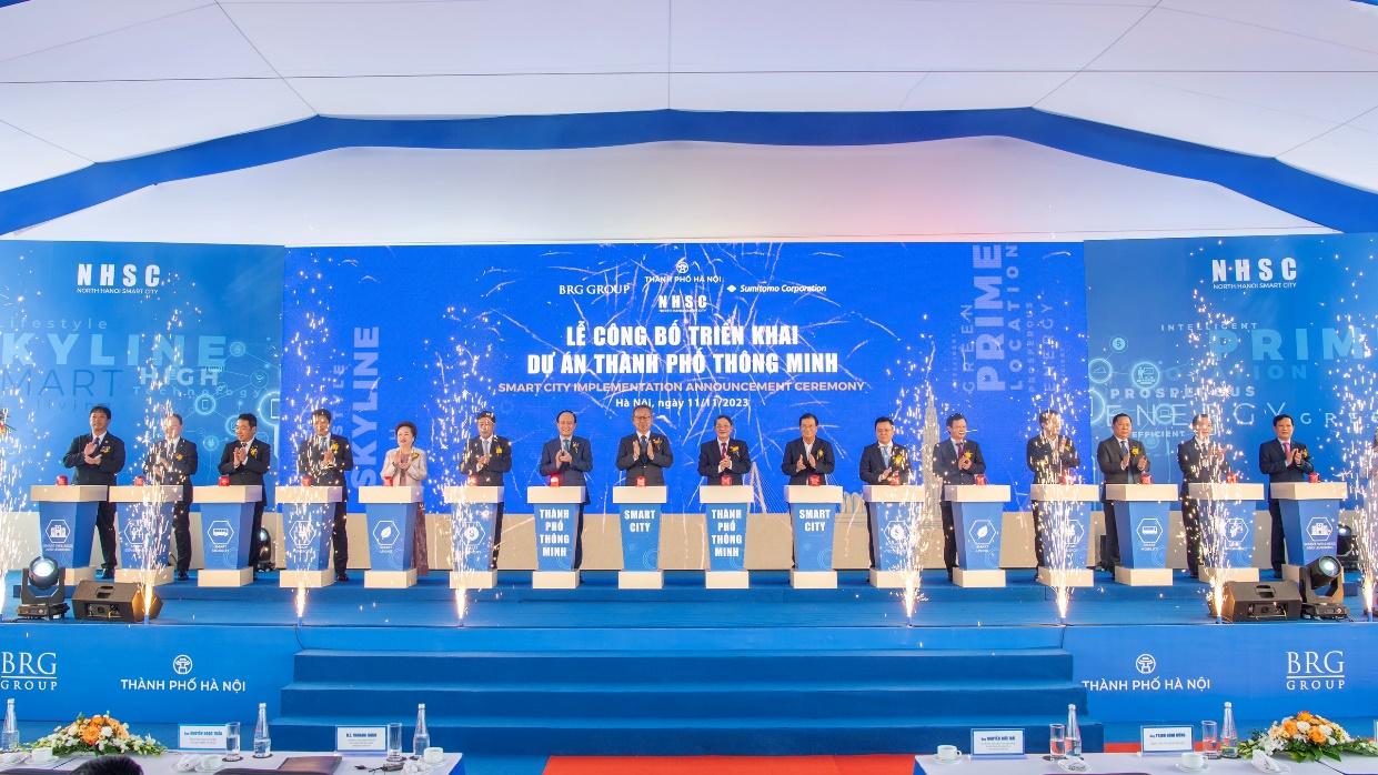A group of people on a stage Description automatically generated