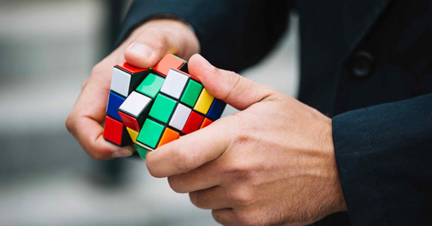 8 câu hỏi thường gặp khi mới học chơi Rubik