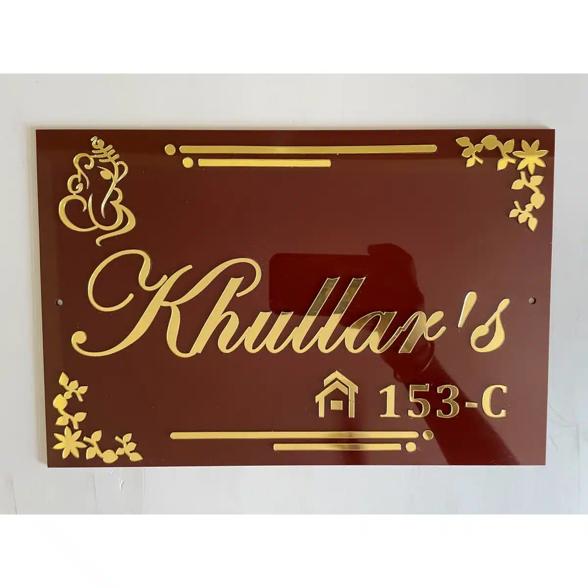 Hut Shape Designer Acrylic Home Name Plate At Best Price