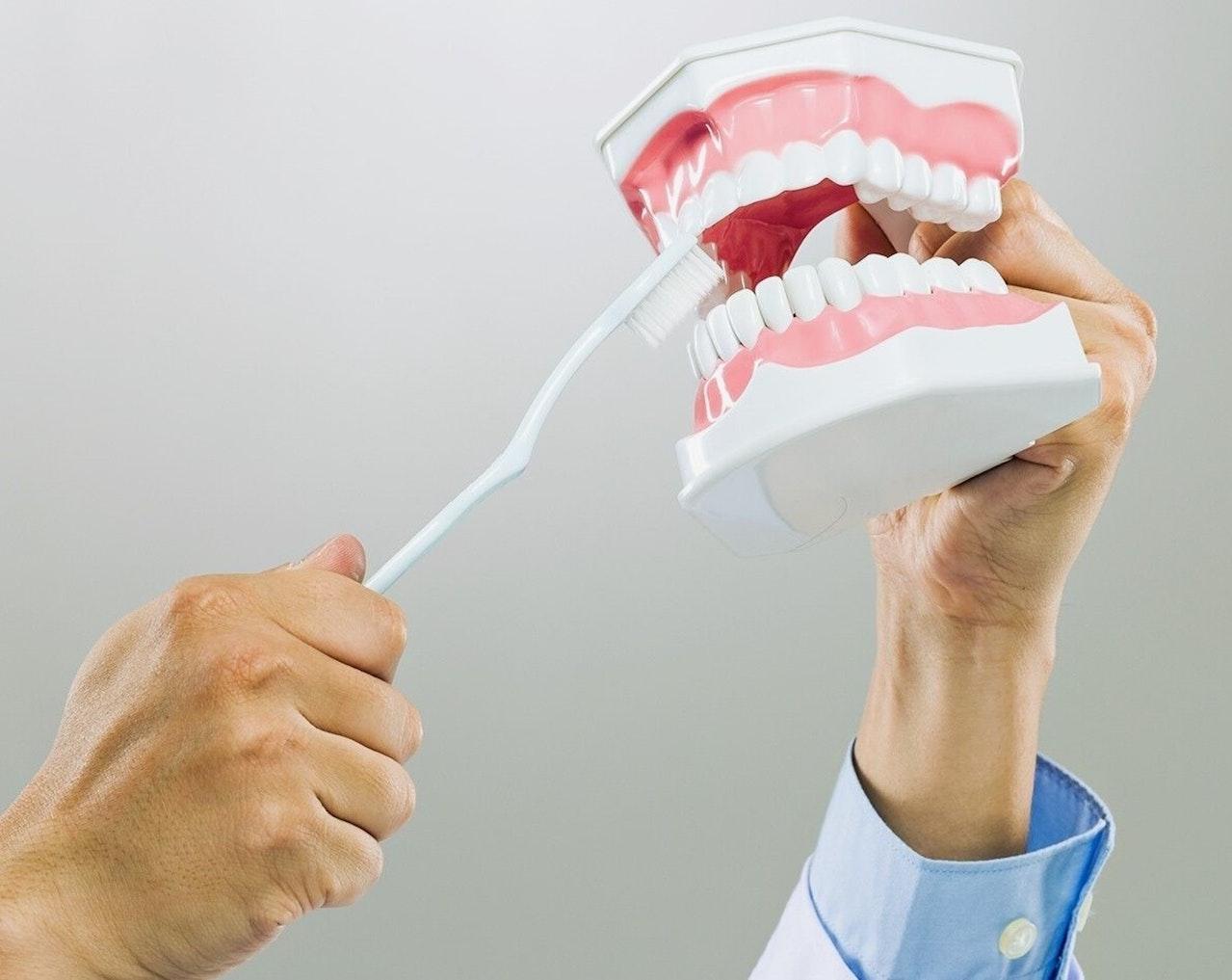 emergency denture in Toronto