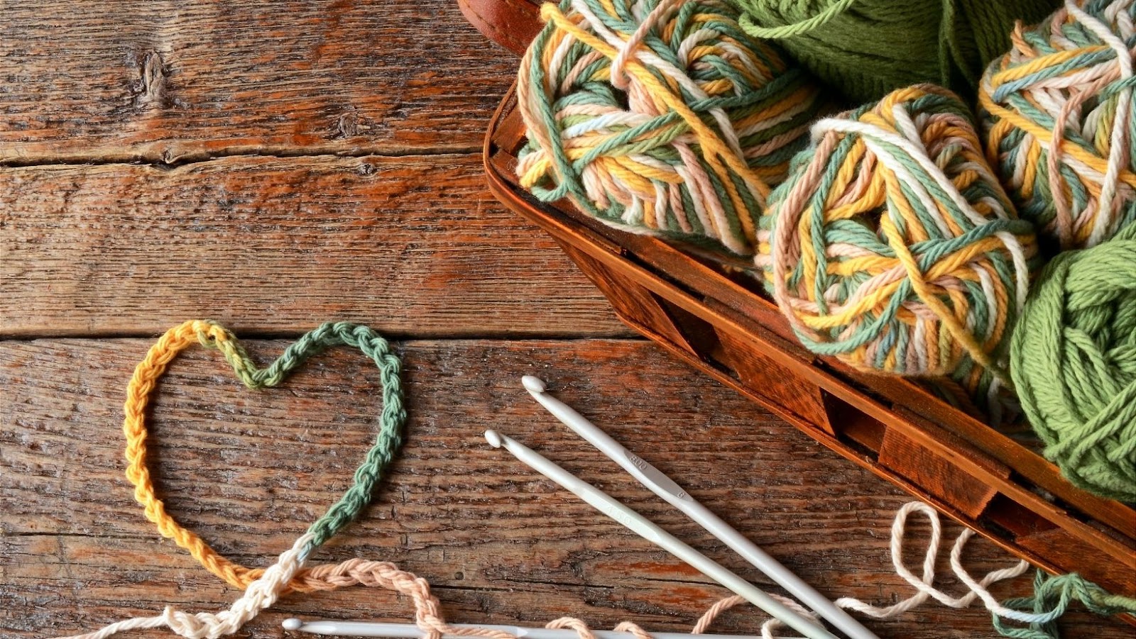 can you crochet with knitting needles