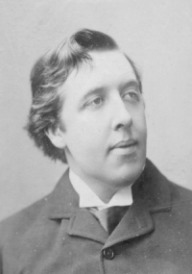 Black and white image of Oscar Wilde