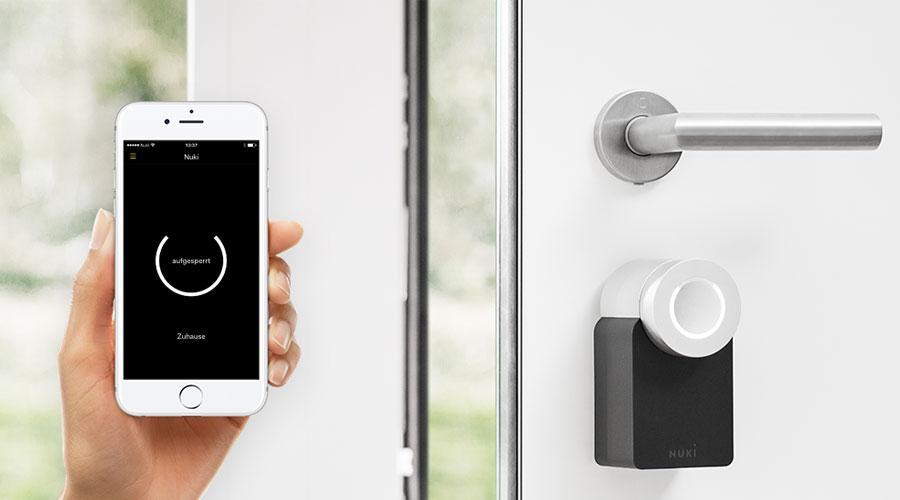 https://yourhosthelper.com/wp-content/uploads/2018/04/nuki-smart-lock-cl%C3%A9-virtuelle-airbnb.jpg