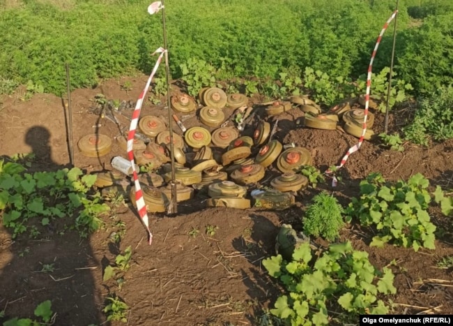 «Відсунуті» саперами міни біля Роботиного на Запоріжжі, вересень 2023 року