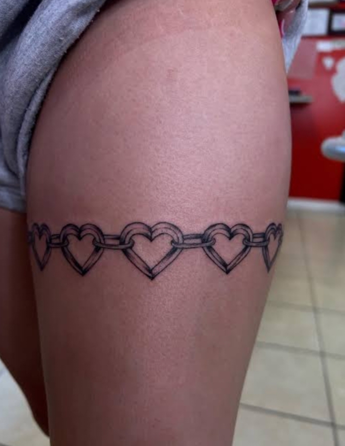Heart Chain Wraparound Tattoo 