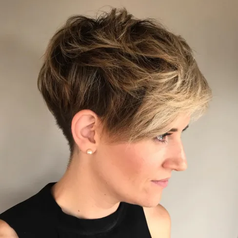  Highlighted Mussed Up Layered Pixie 