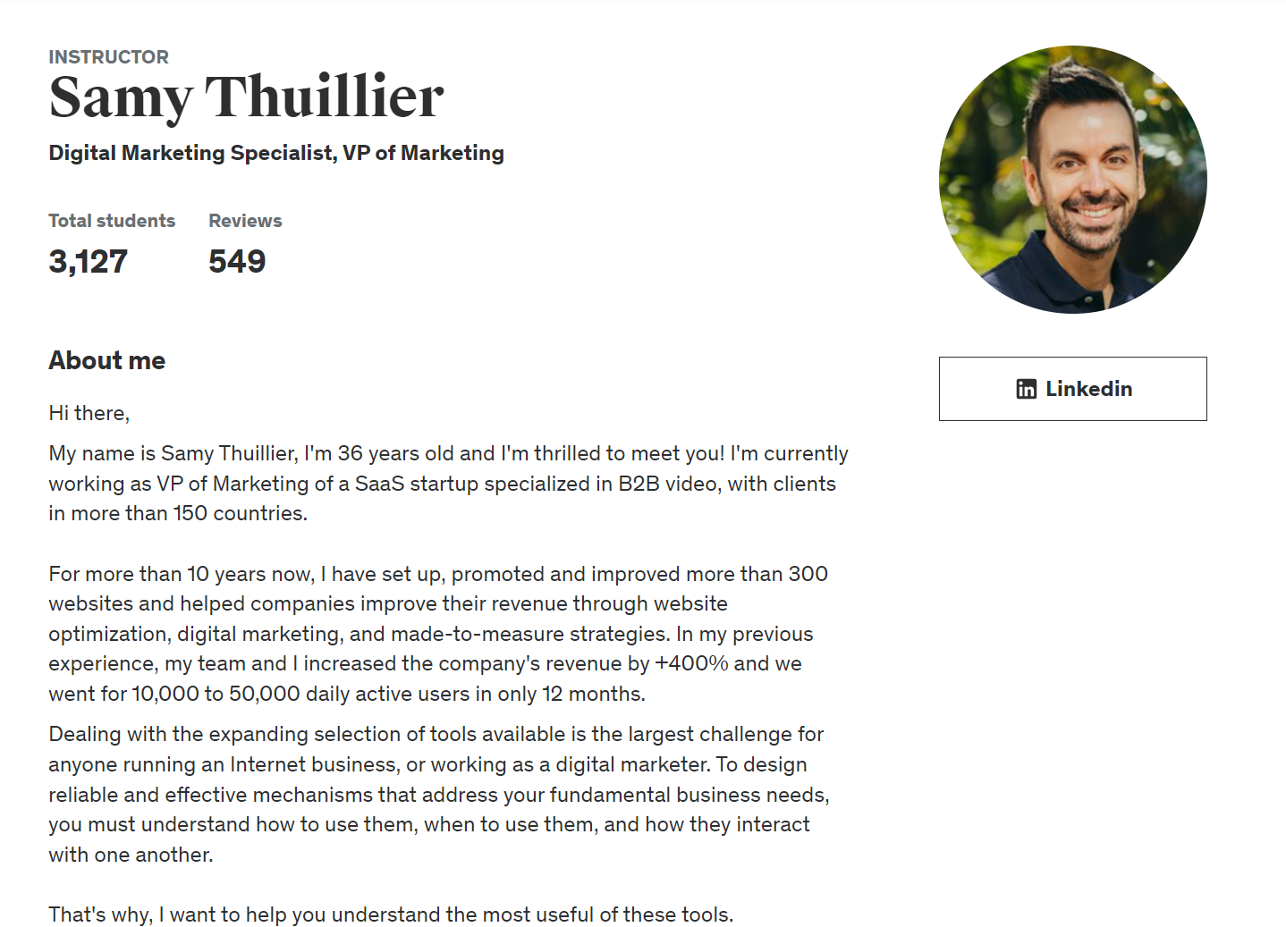 Example of the profile of an Udemy instructor providing SEO courses