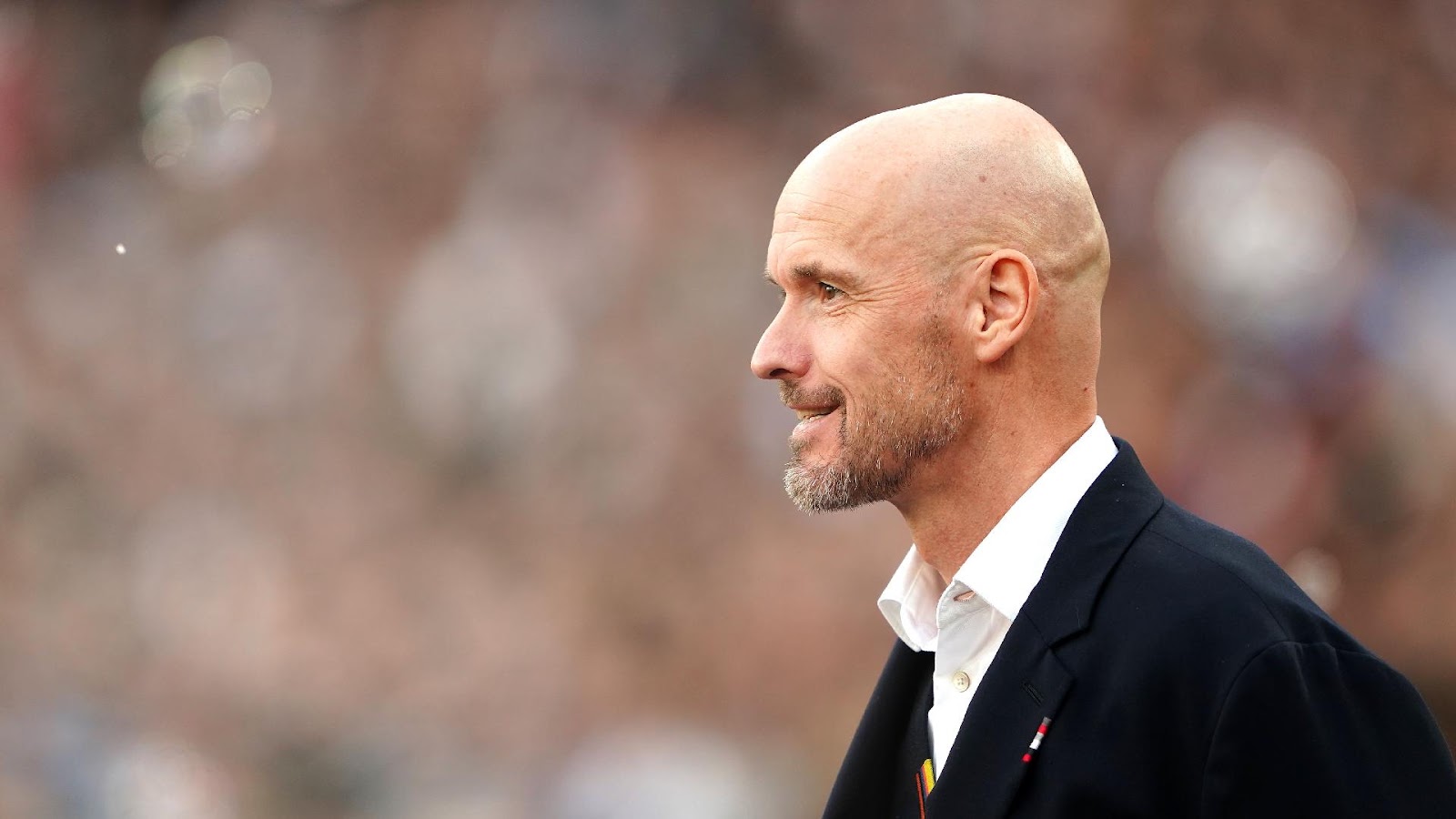 Erik Ten hag side shot.