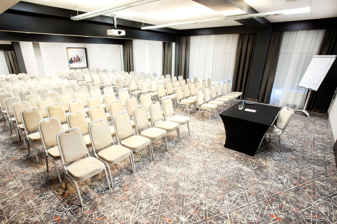 Hotel Kossak zajmuje się organizacją imprez pracowniczych i konferencji.