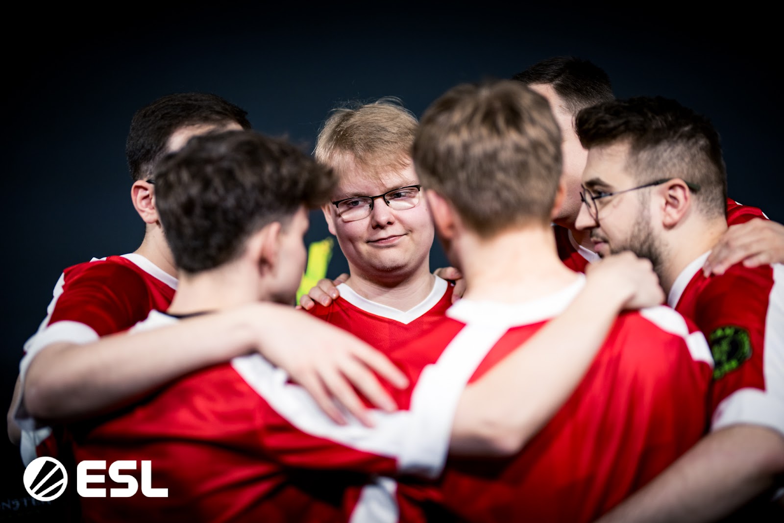 Mouz Crowned Back To Back Esl Pro League Champions After Victory