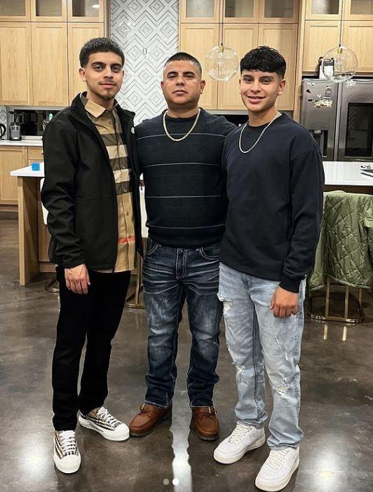 Ralph Barbosa with his father and brother