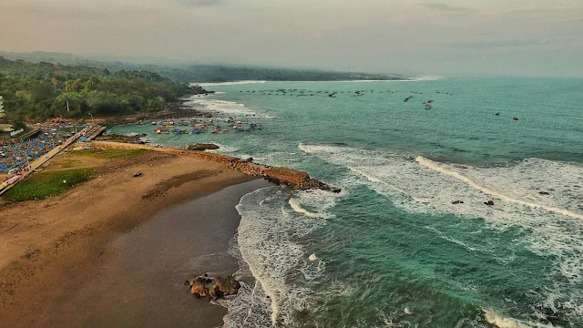 Pantai di Cianjur