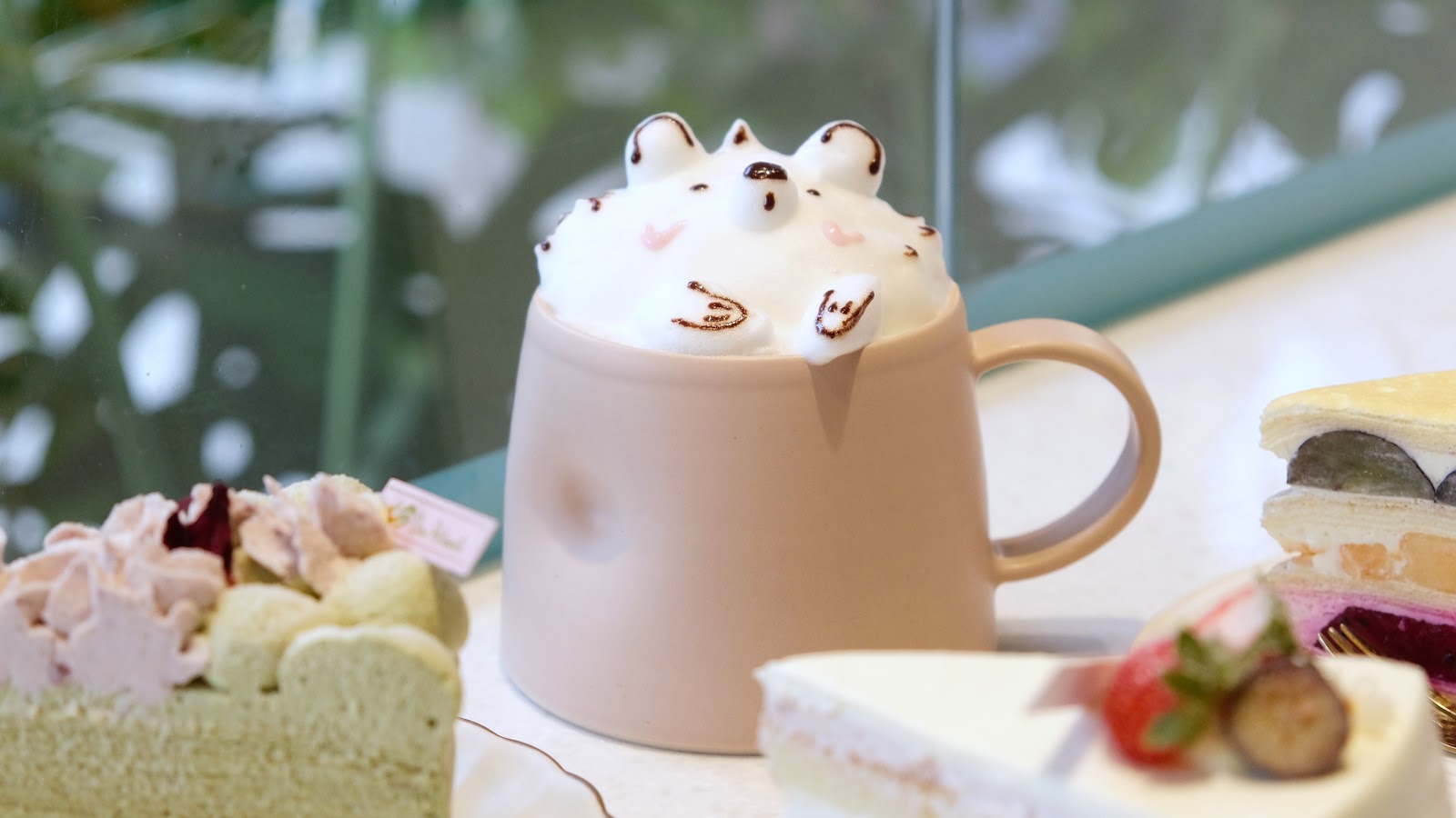 【龜山林口甜點】Orka Pâtisserie 歐卡法日甜點  草莓戚風蛋糕/清爽水果千層/包種茶玫瑰 內用才有的可愛3D拿鐵！