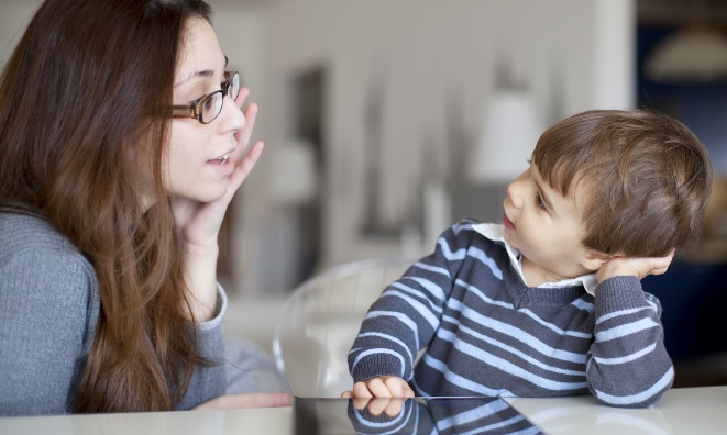 Не при детях будет сказано: 6 вещей, о которых нельзя говорить с ребенком |  PARENTS