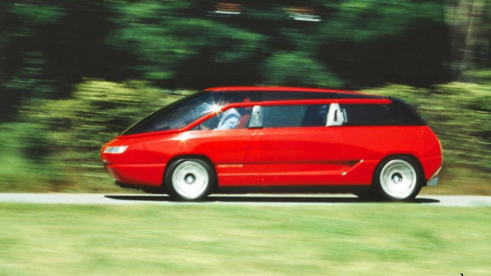 Bertone Genesis Concept Car in motion